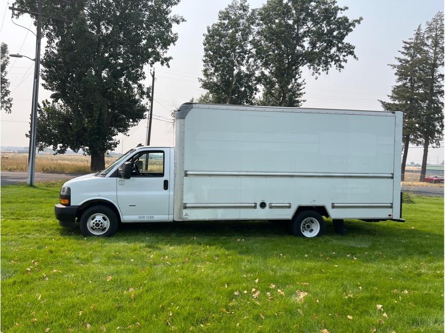 gmc savana cutaway 2021 7GZ37TC79MN012677 image gmc savana cutaway 2021 7GZ37TC79MN012677 image